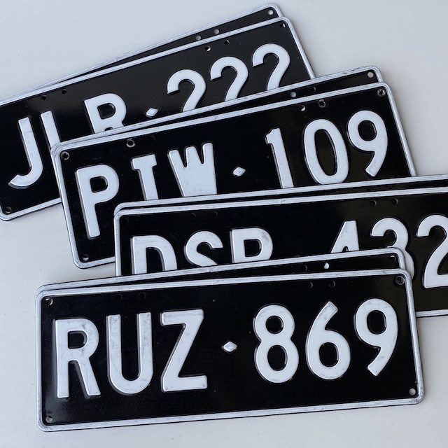 NUMBER PLATE, Generic Black White (Pair)